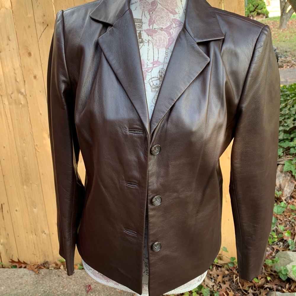 NWOT Talbot sz 6 short brown jacket